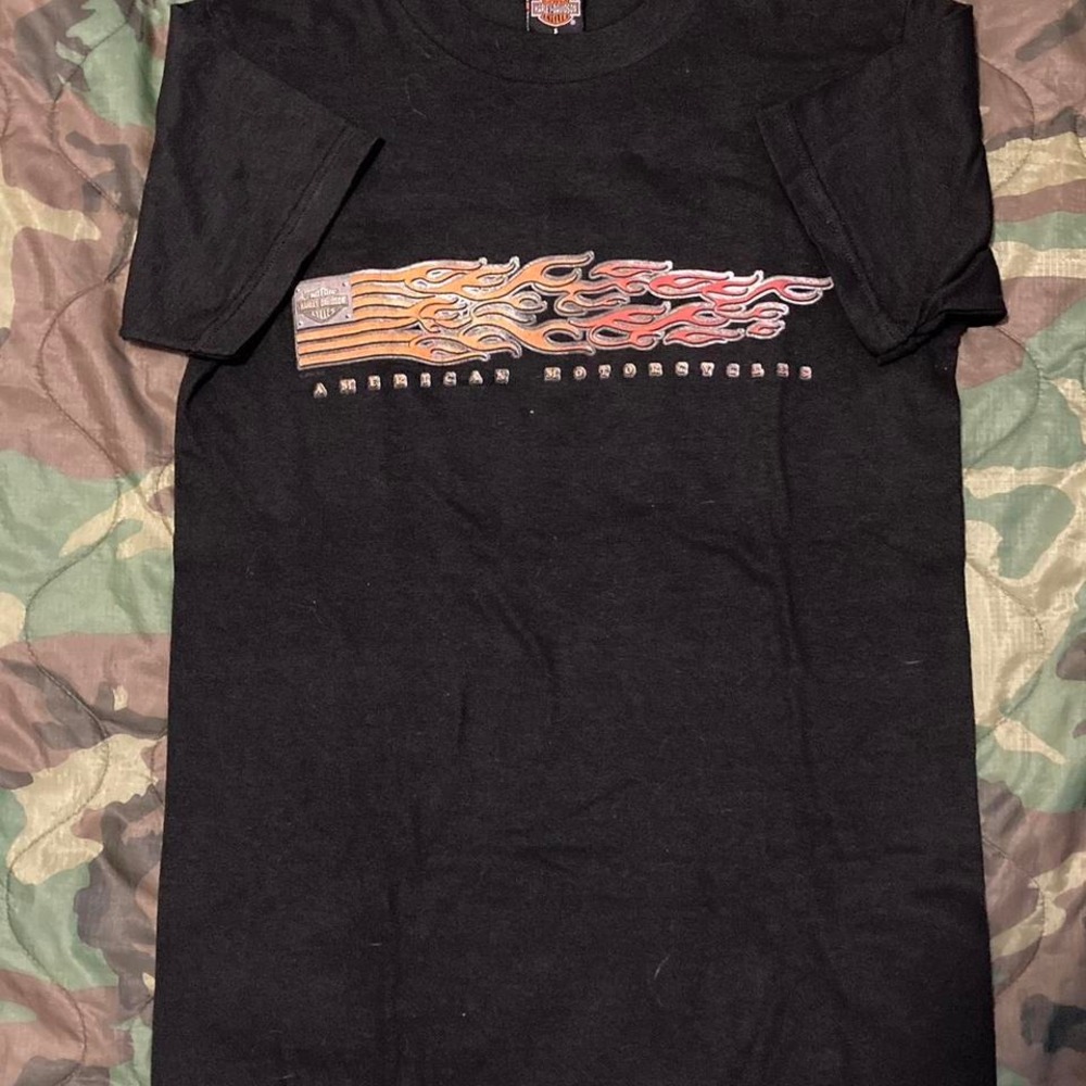 Vintage black 2001 Harley Davidson flame graphic tee mens size S/17